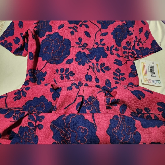 *SOLD* Lularoe Amelia Small NWT Floral - Picture 2 of 7